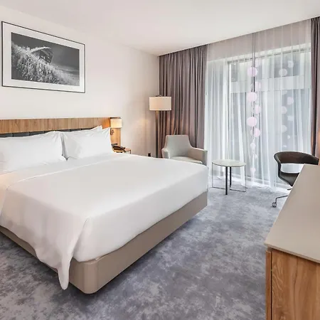 Hilton Garden Centre 4*