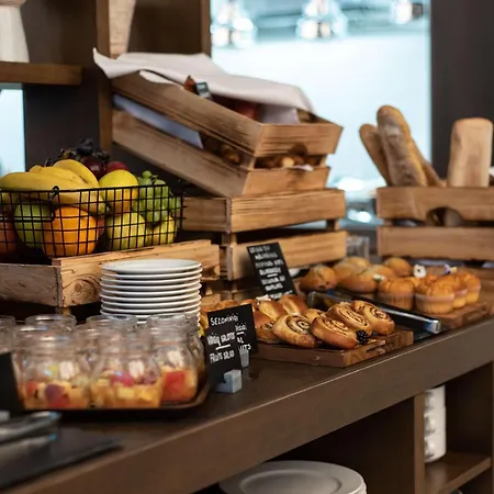 Hilton Garden Centre 4*