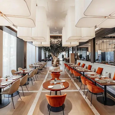 Hilton Garden Centre