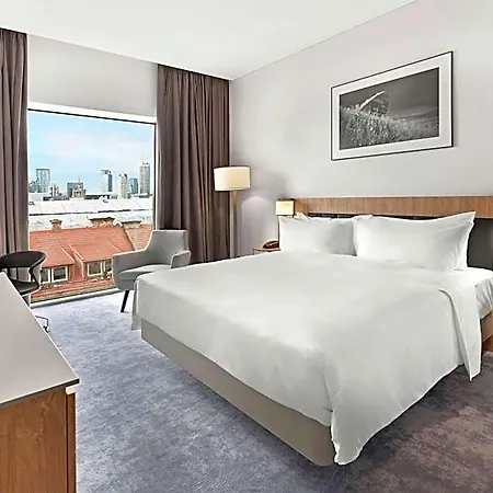 Hilton Garden Centre 4* Wilno