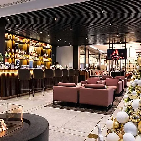 Hilton Garden Centre Hotel 4*