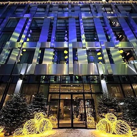 Hilton Garden Centre Hotel 4*