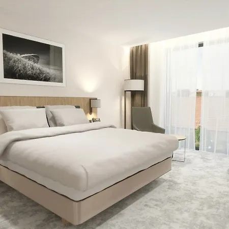 Hilton Garden Centre 4* Wilna