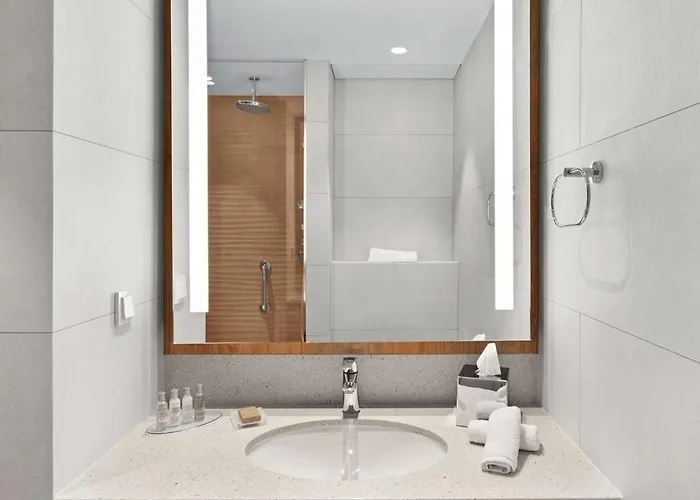 Hilton Garden Centre Szálloda