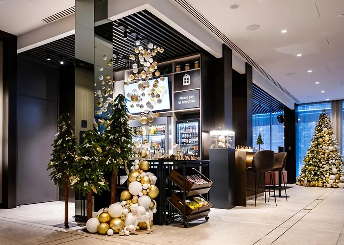 Hilton Garden Centre Hotel 4*