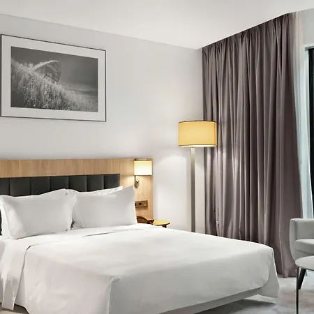 Hilton Garden Centre Готель Вільнюс