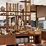 Hilton Garden Centre Hotel