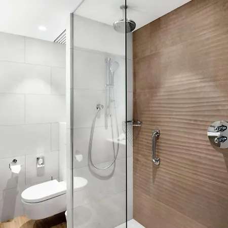 Hilton Garden Centre 4*